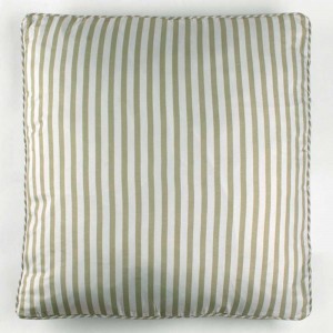 Cojín cuadrante Oscar verde cacería  55x55 - Funda+ Relleno 2