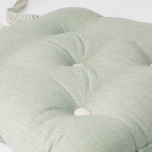 Cojín plancheta botones algodón liso 2