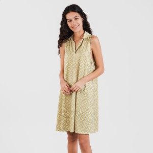 Vestido corto cuello y solapa soft Ohio verde lima 2