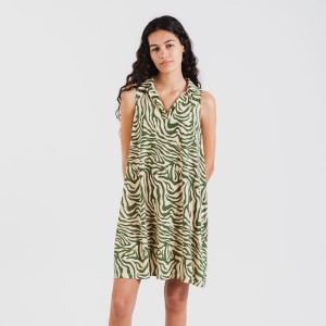 Vestido corto cuello y solapa soft Palmina verde