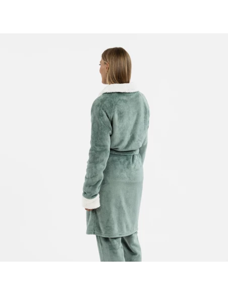 Bata terciopelo sherpa lisa