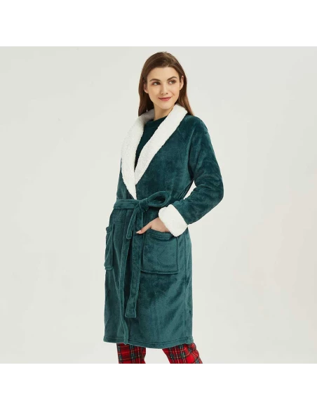 Bata terciopelo sherpa lisa