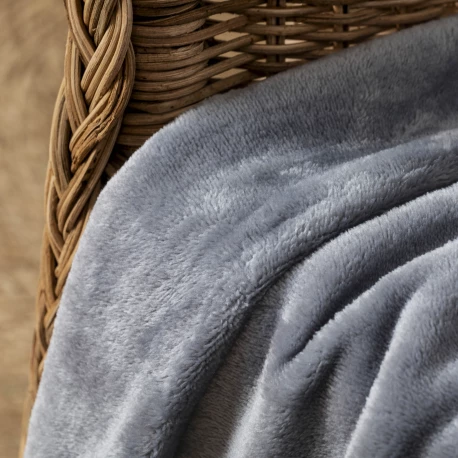 Manta terciopelo lisa