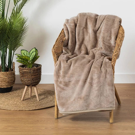 Manta terciopelo lisa 500gr