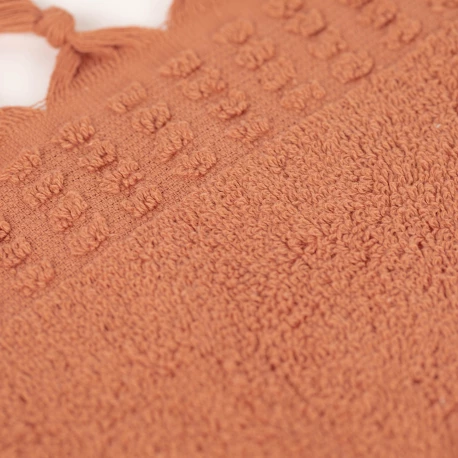 Toalla flecos lisa 550gr