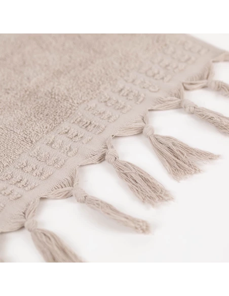 Toalla flecos lisa 550gr
