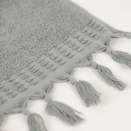 Toalla flecos lisa 550gr