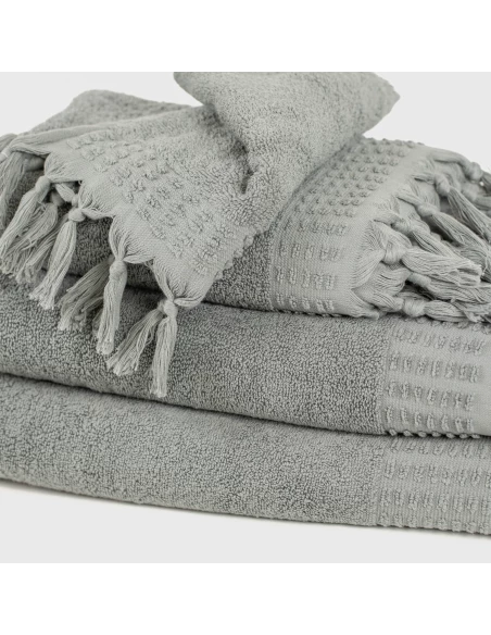 Toalla flecos lisa 550gr