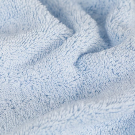Toalla de baño 700gr azul celeste
