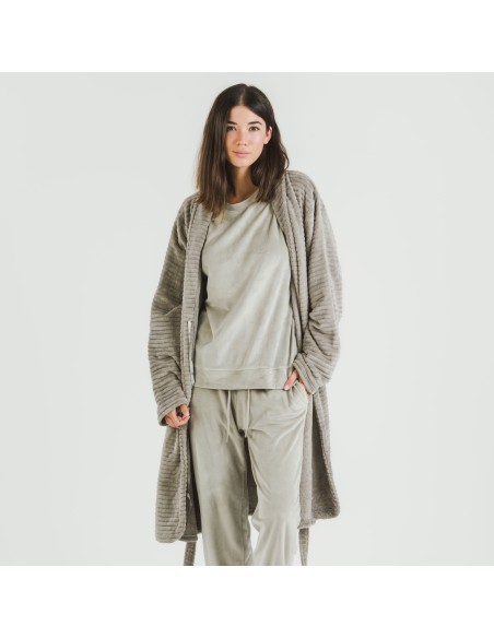 Bata terciopelo Raya lisa