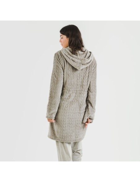 Bata terciopelo con gorro Devore lisa