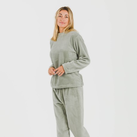 Pijama terciopelo liso