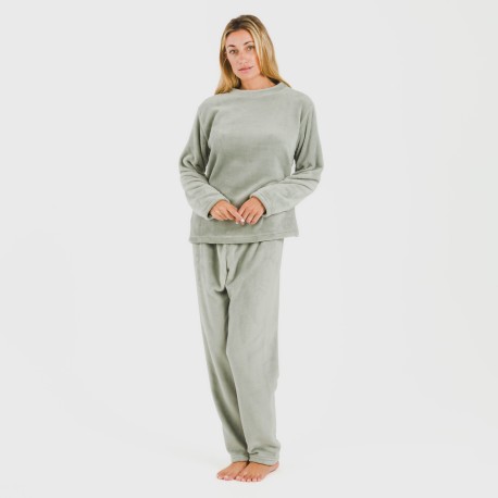 Pijama terciopelo liso