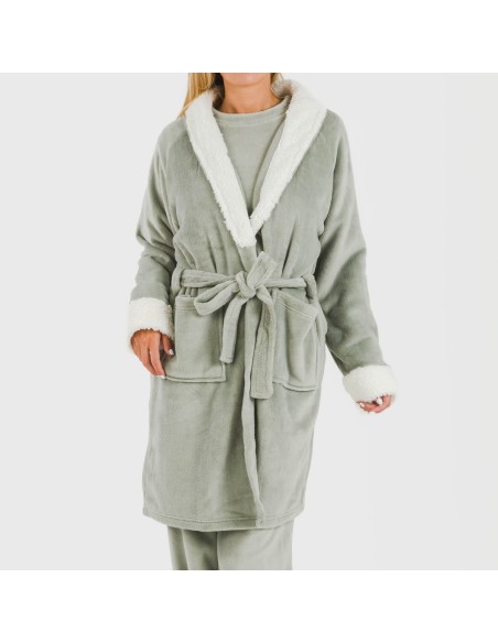 Bata terciopelo sherpa lisa