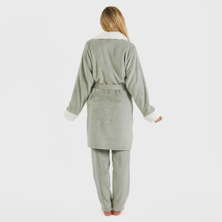 Bata terciopelo sherpa lisa