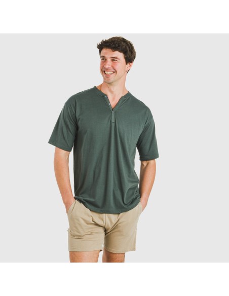 Pijama corto hombre con botones verde - arena