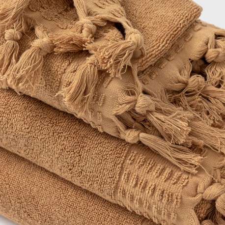 Toalla flecos lisa 550gr