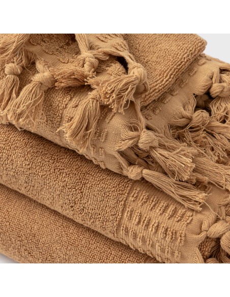 Toalla flecos lisa 550gr