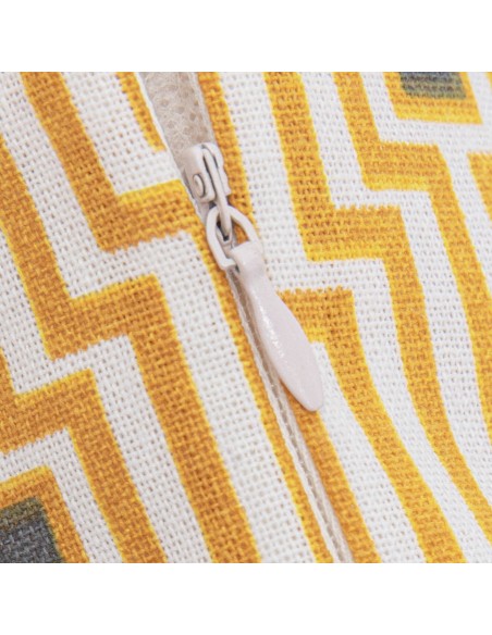 Cojín cuadrante antimanchas Summa ocre 45x45 - funda + relleno