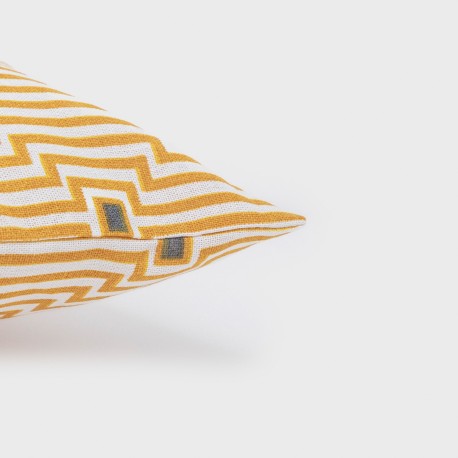 Cojín cuadrante antimanchas Summa ocre 45x45 - funda + relleno